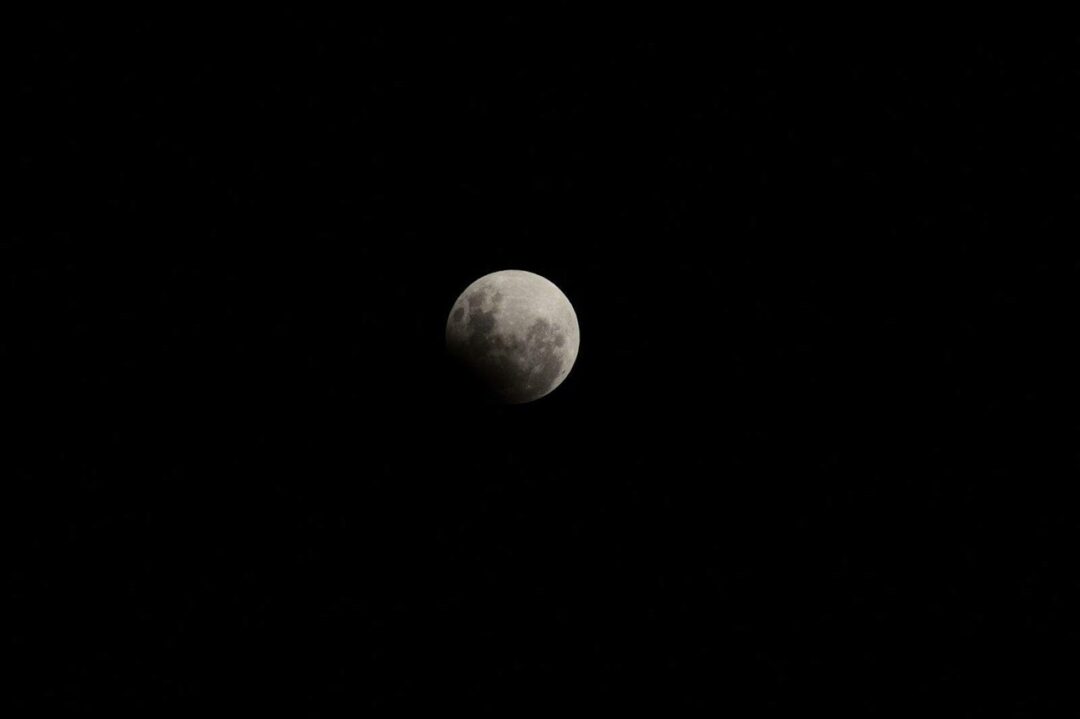 Eclipse parcial lunar