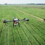 Mirando mercado mundial bilionário, Ministério da Agricultura regulariza drones no país