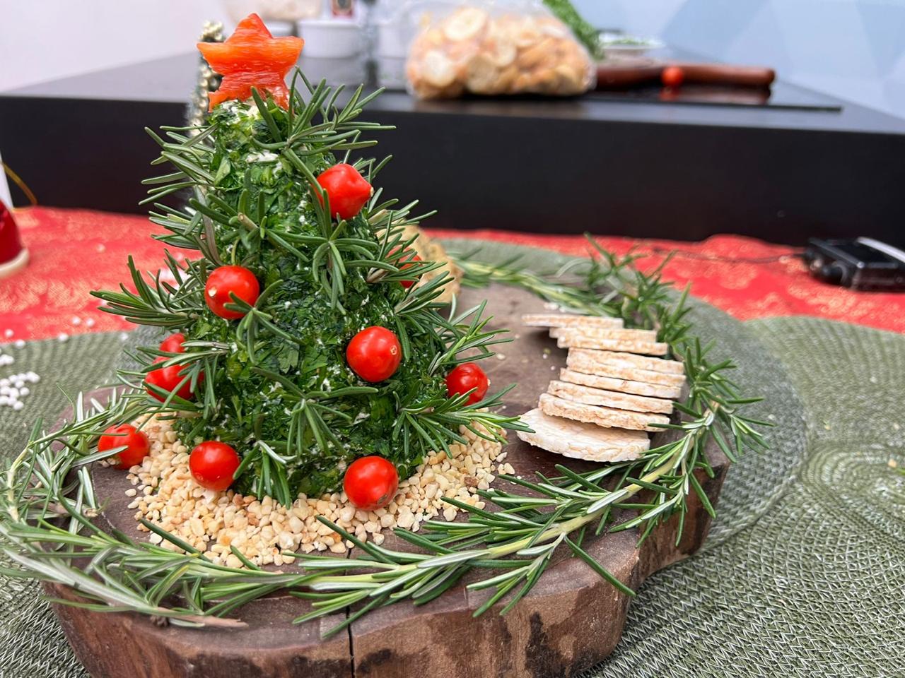 Transforme sua pasta de entrada em uma arvore de Natal - Espaço Gourmet