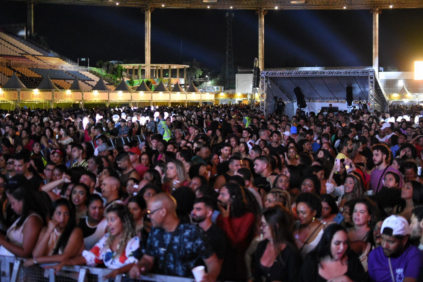 Show Léo Santana: noite de Festival Garoto no ES