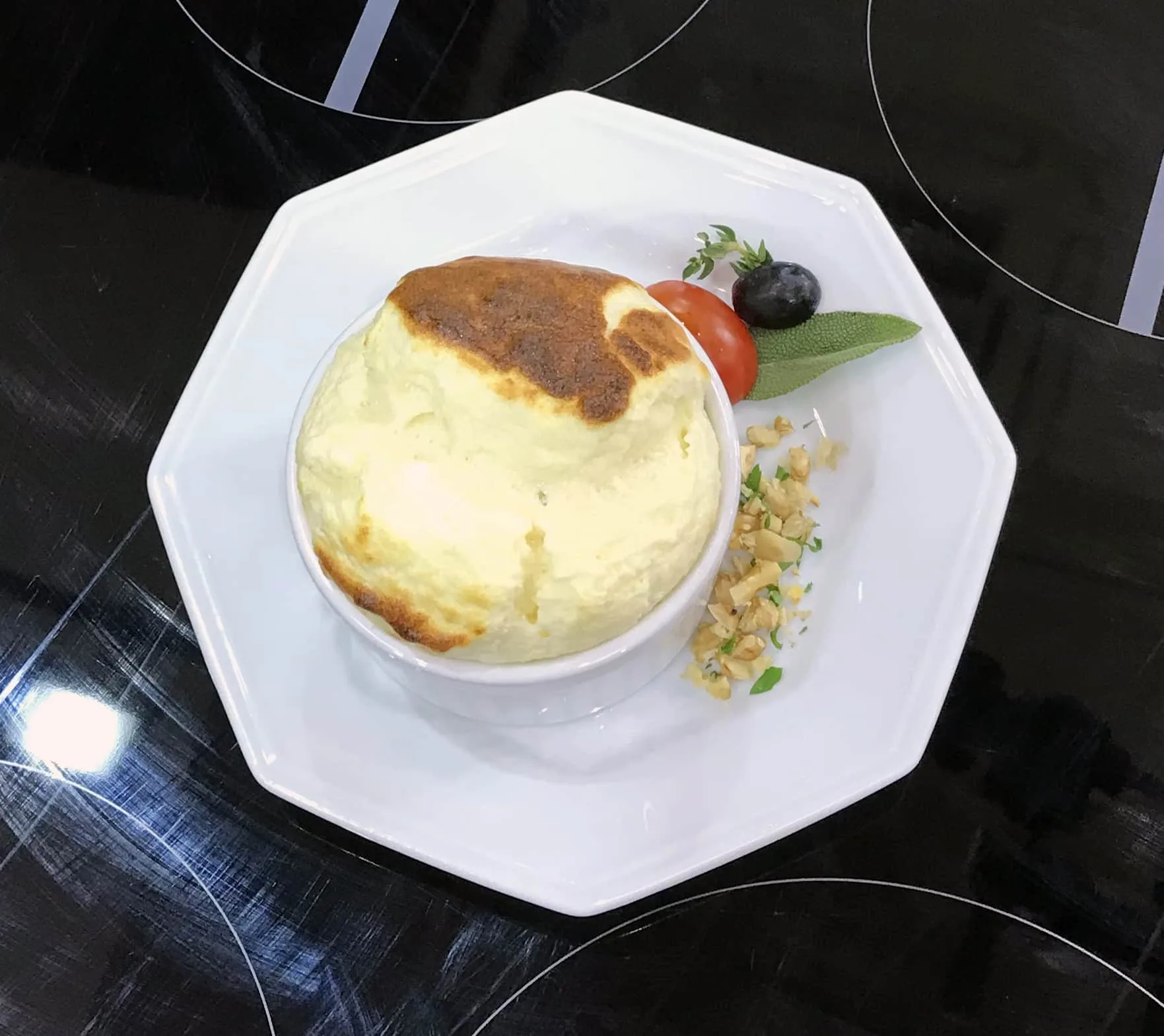 Suflê de bechamel com parmesão e gorgonzola